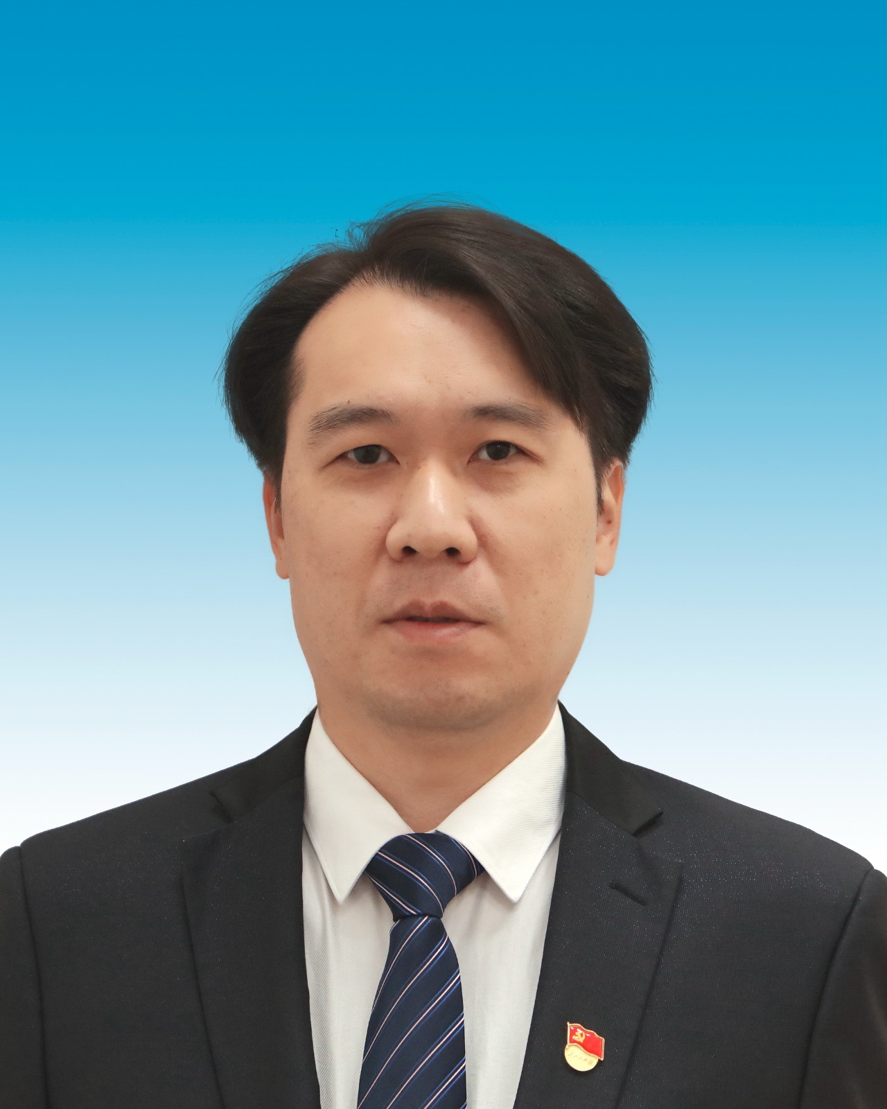 曾国辉.jpg